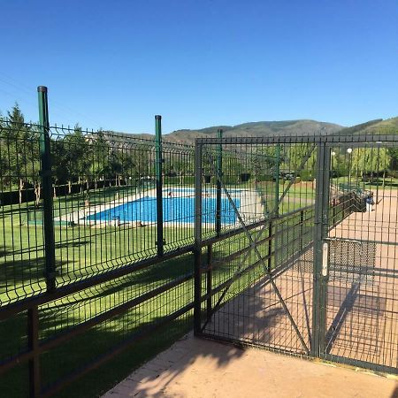 Apartamento Ezcaray Con Piscina Zorraquín Exterior photo